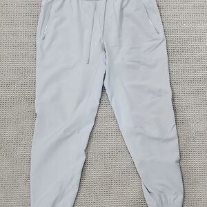 Lululemon Athletica Men's Light Gray Joggers